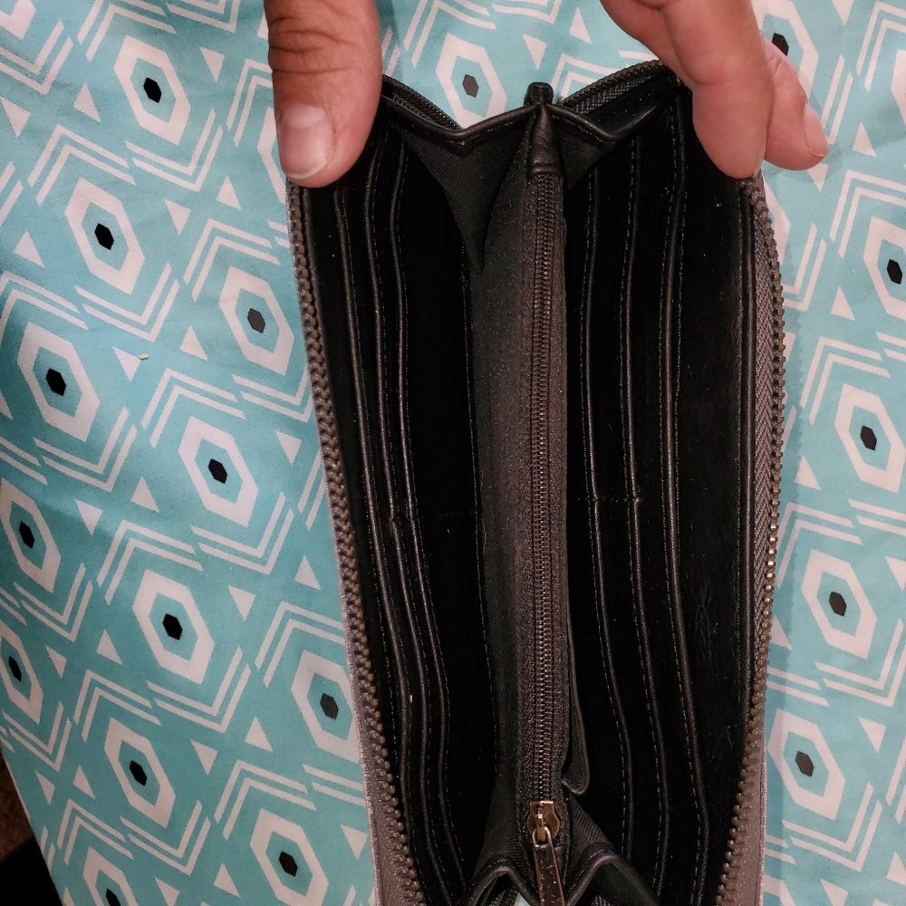 Grey wallet - Picture 3 of 3